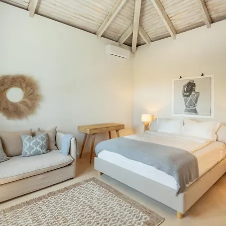 Magnificent With Mediterranean Architecture Villa Estepona