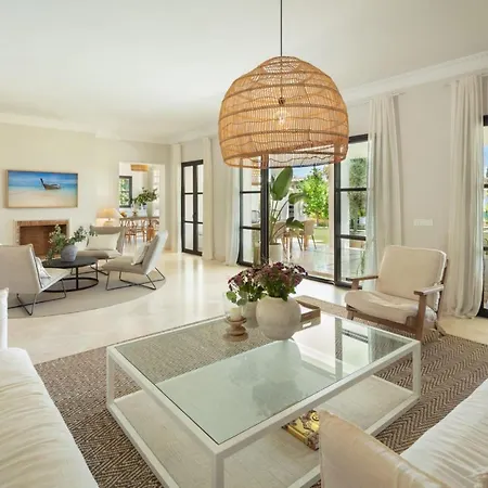 Magnificent With Mediterranean Architecture Villa Estepona