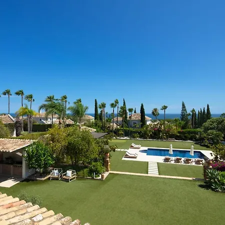 Villa Magnificent With Mediterranean Architecture *