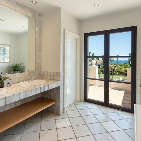 Magnificent With Mediterranean Architecture Villa *
