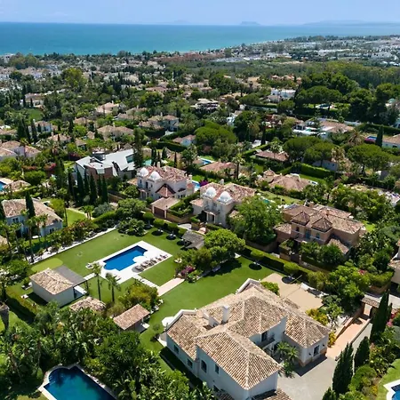 Villa Magnificent With Mediterranean Architecture *