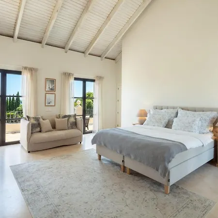 Villa Magnificent With Mediterranean Architecture